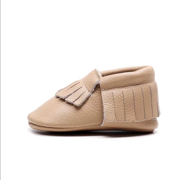 Red bottom tan baby girl mocassins-Faux leather - Picture 4 of 8